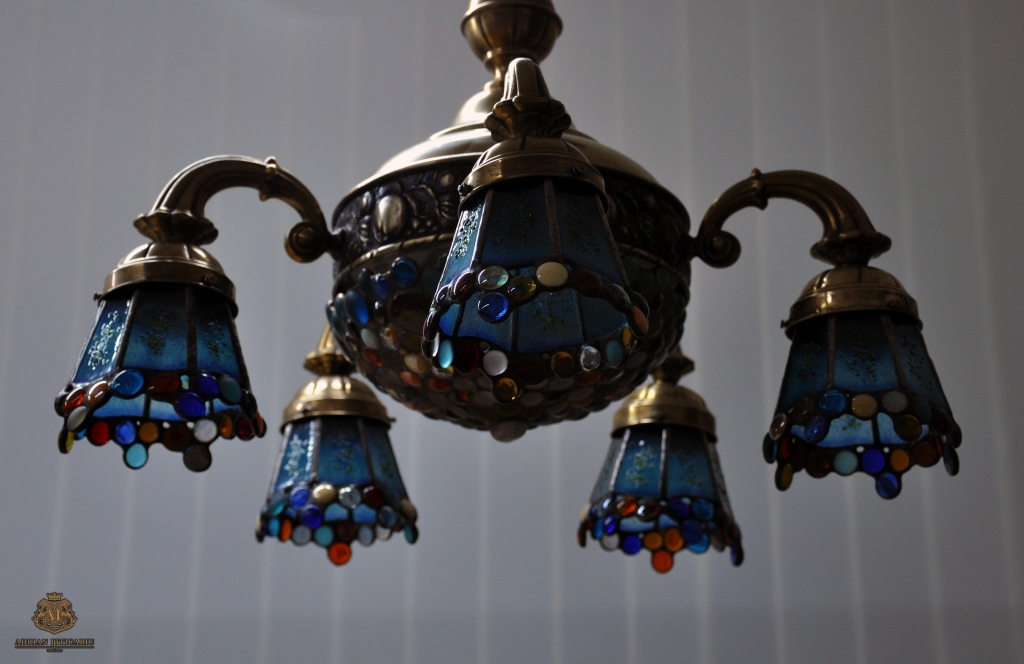 Tiffany chandelier